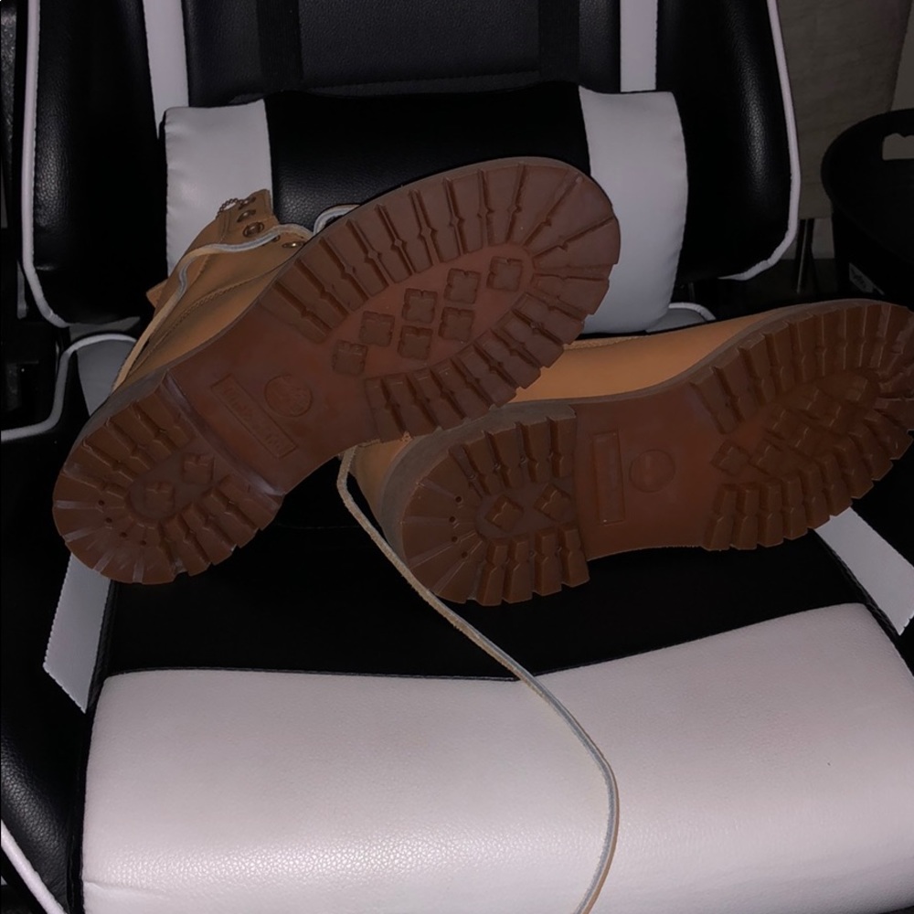 Timberland - Picture 2 of 2